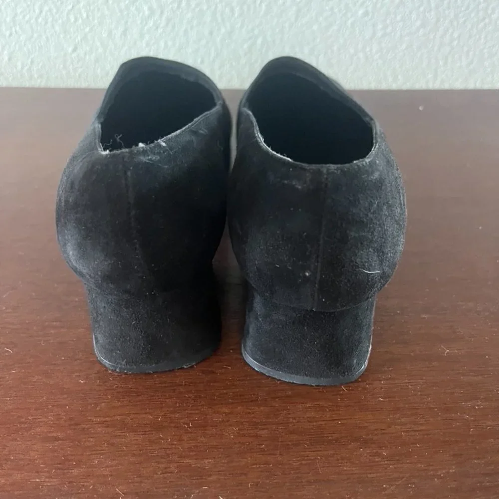** Stuart Weitzman Black Suede Loafers Shoes Slip On Black Low Heel Size 8